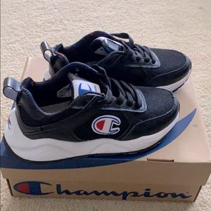 Champion tennis shoes wore twice